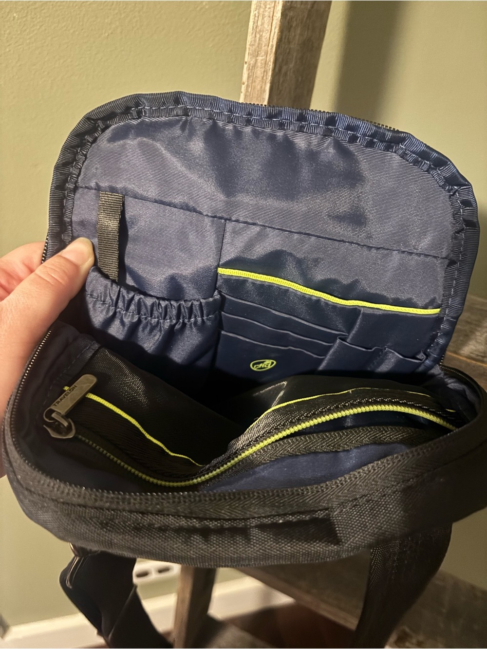 TravelOn Anti-Theft Crossbody - Picture 8 of 8